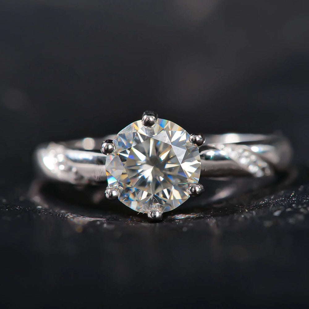 MD-E2 Moissanite Ring in S925 Silver featuring a radiant moissanite stone – premium artificial jewellery online in Pakistan.