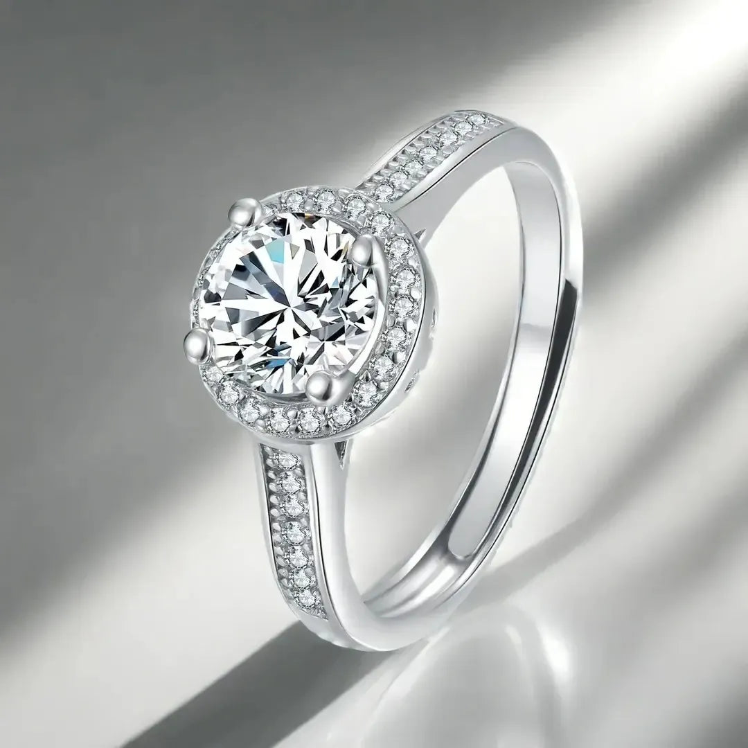 Top view of MD-E1 Moissanite Ring in S925 silver, highlighting the moissanite stone’s brilliance – artificial jewellery online in Pakistan.