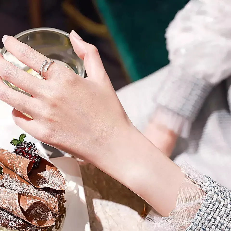 Love Is to Hug ring for women – emotional gift piece from Eva & Esh jewellery collection