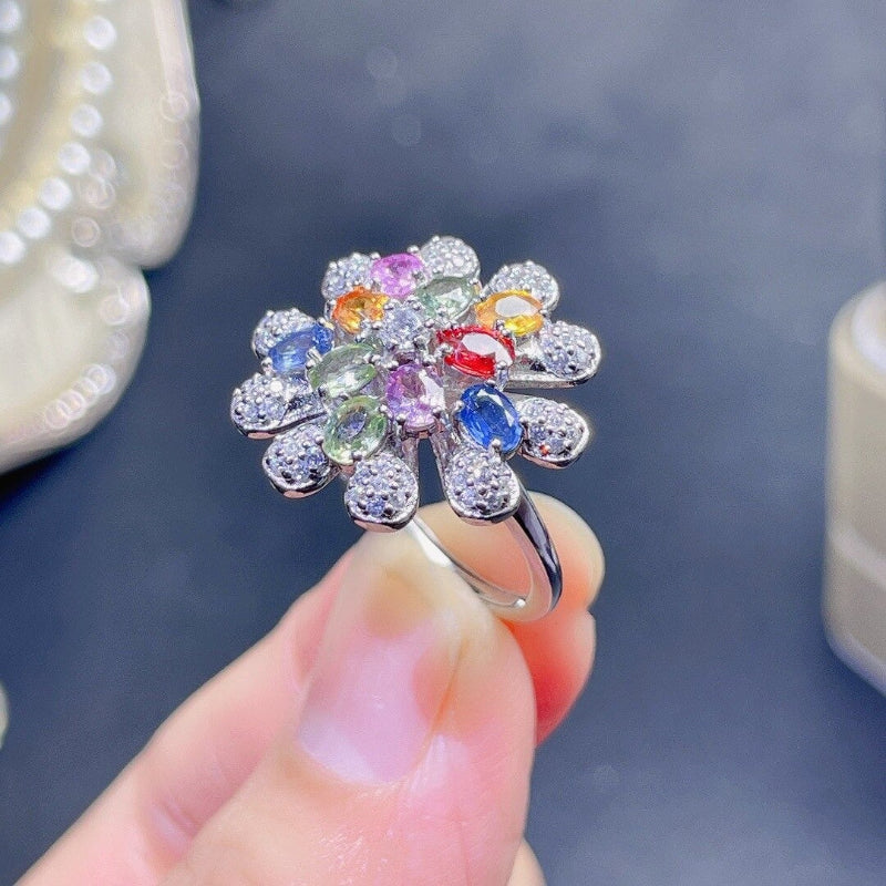 Close-up of flower-shaped design on adjustable 925 silver ring β Best Jewelry Store Online in Pakistan