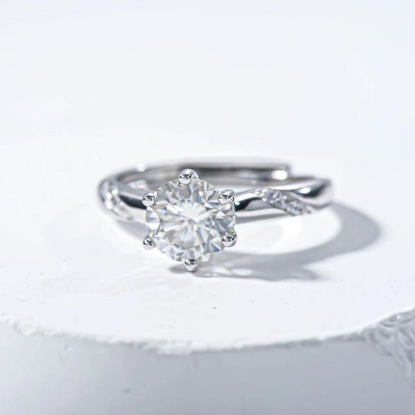 MD-E2 Moissanite Ring worn on a finger, reflecting luxury and charm – stylish artificial jewellery online in Pakistan.