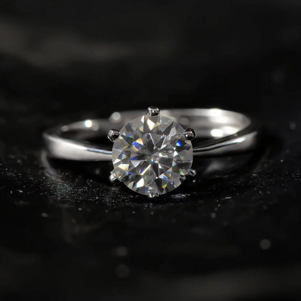 Elegant moissanite ring in S925 silver with adjustable band – artificial jewellery online in Pakistan