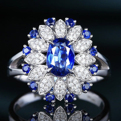 Adjustable S925 silver ring displayed on velvet ring box – perfect proposal accessory