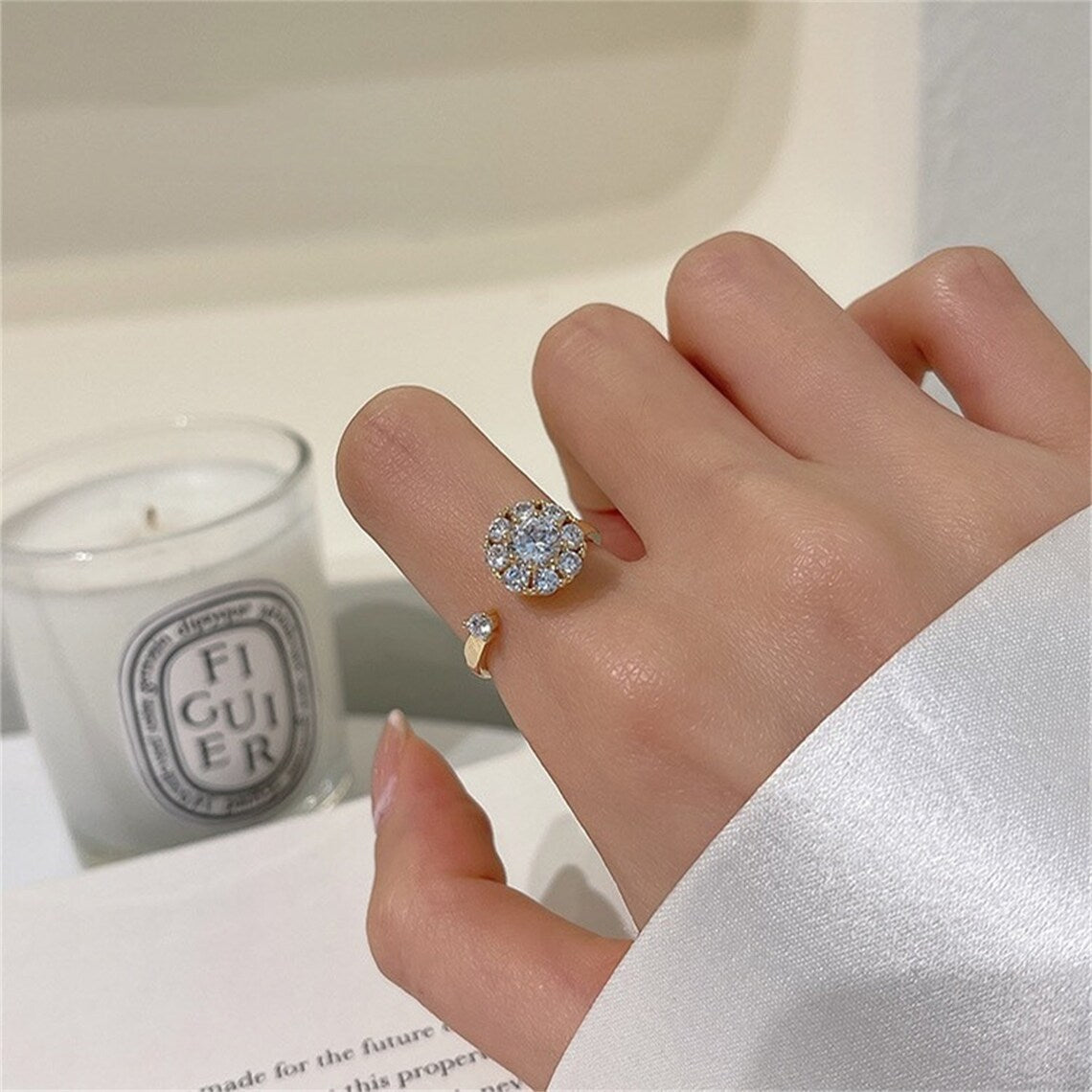 Glamorous and elegant Zircon Spinning Ring for Women – Featured collection at the Best Jewelry Store Online in Pakistan.