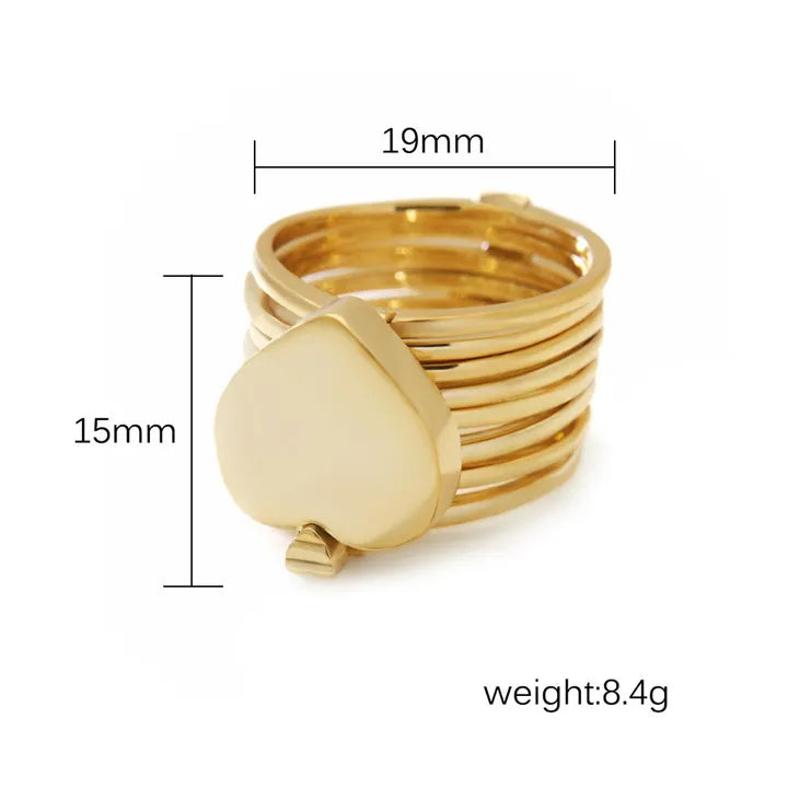 Gold ring with measurements and weight displayed on a white background
