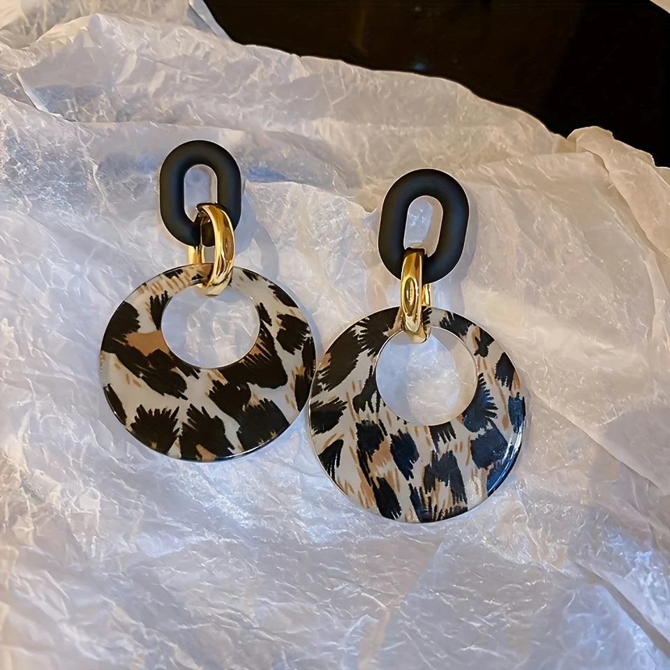 Chic animal print earrings – fun and stylish jewelry at affordable artificial jewellery store in Pakistan