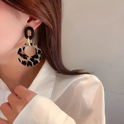 Hollow circle leopard earrings – trendy casual wear accessory for women