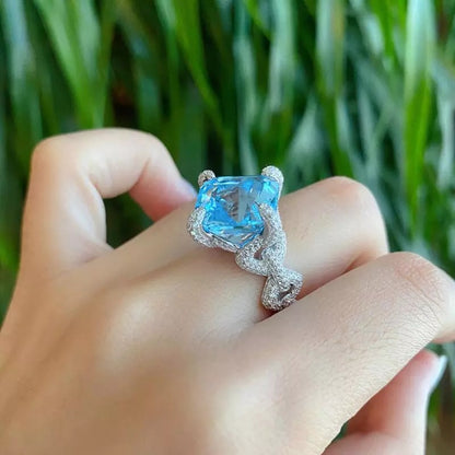 Top view highlighting gemstone clarity and ring design – Best Jewelry Store Online in Pakistan