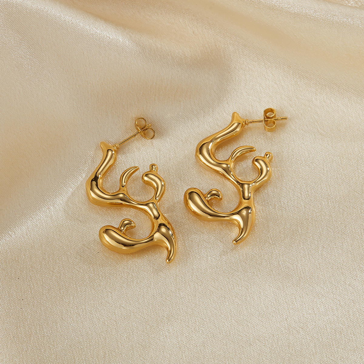 18K Gold Irregular Flame Earrings