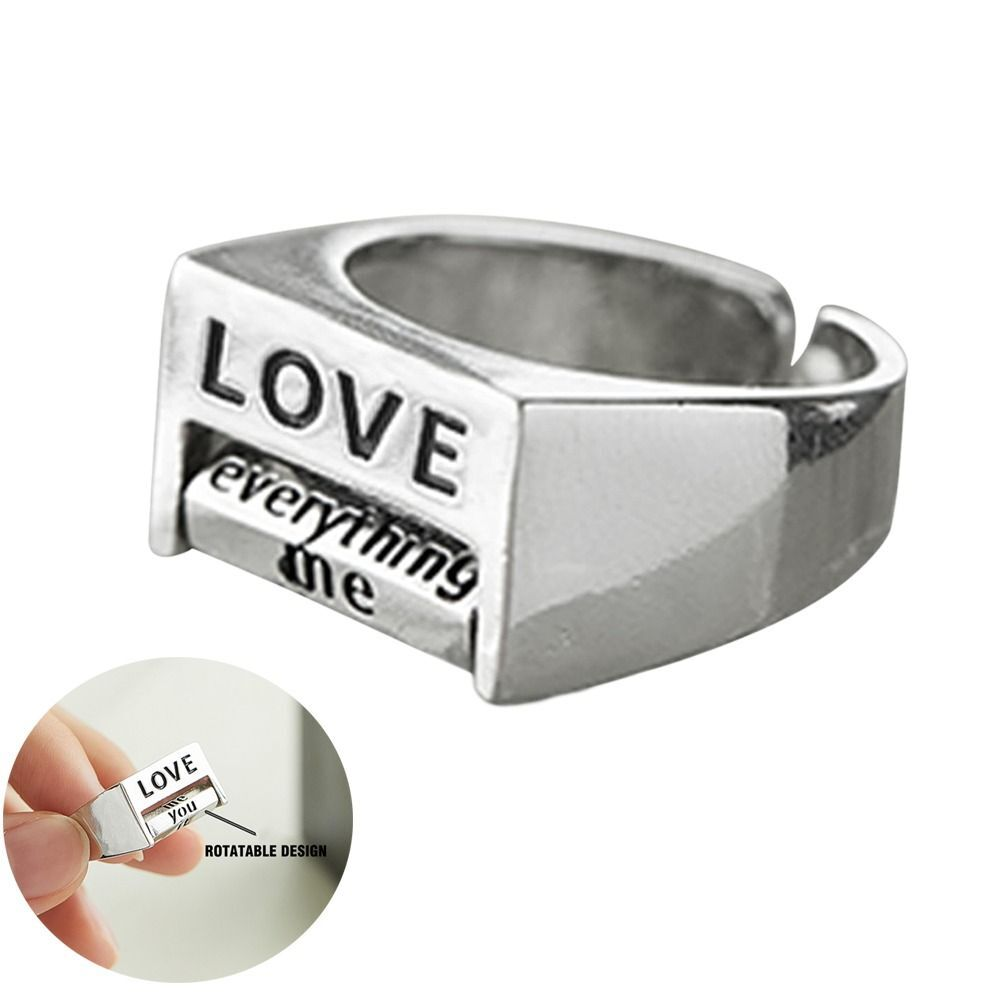Close-up spinning anxiety ring Pakistan stylish stress relief accessory